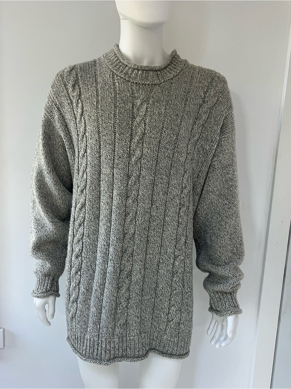 Vintage Wool Men's Cable Knit Crewneck Sweater Made in Canada relaxed fit Large